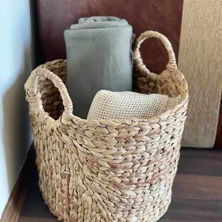 아파트 Chic&cozy In 네세부르